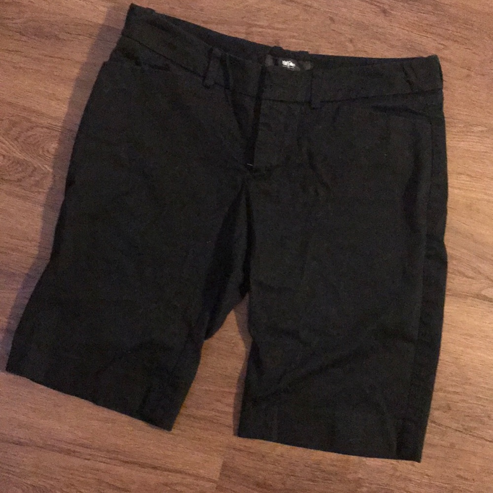 Black dressy Bermuda shorts